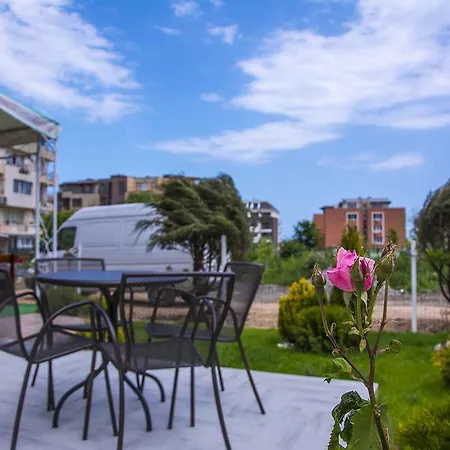 Ξενοδοχείο Malina Family